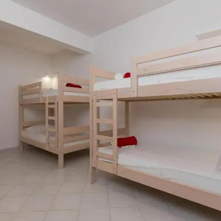 Holiday home Free Bird - Bed In Five Bed Mixed 4 *