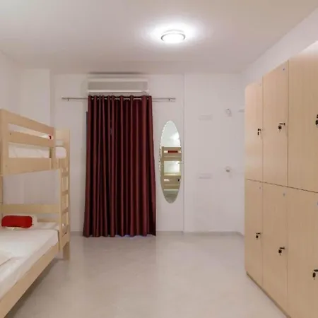 Free Bird - Bed In Five Bed Mixed 4 *